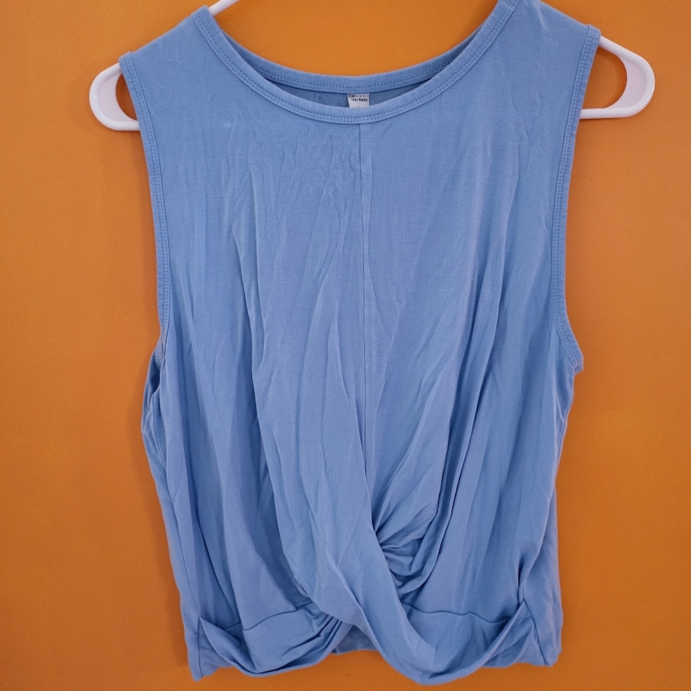 Alo yoga crop blue skies shirt size L